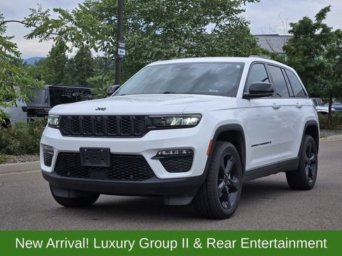 Used 2023 Jeep Grand Cherokee Limited w/ Luxury Tech Group II AWD/4WD image 31
