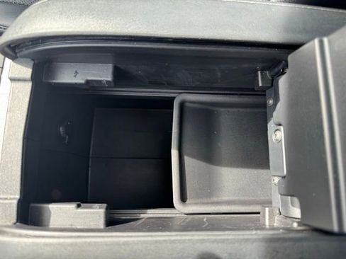 Used 2022 Toyota Highlander Platinum image 28