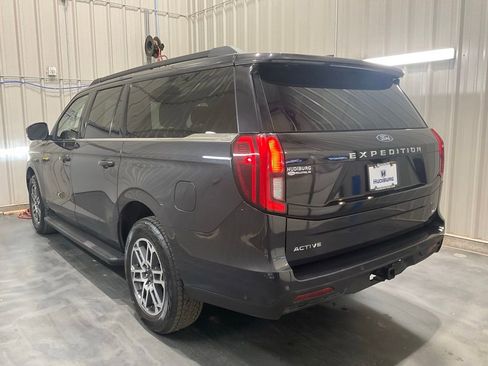 Used 2025 Ford Expedition Max Active AWD/4WD image 25