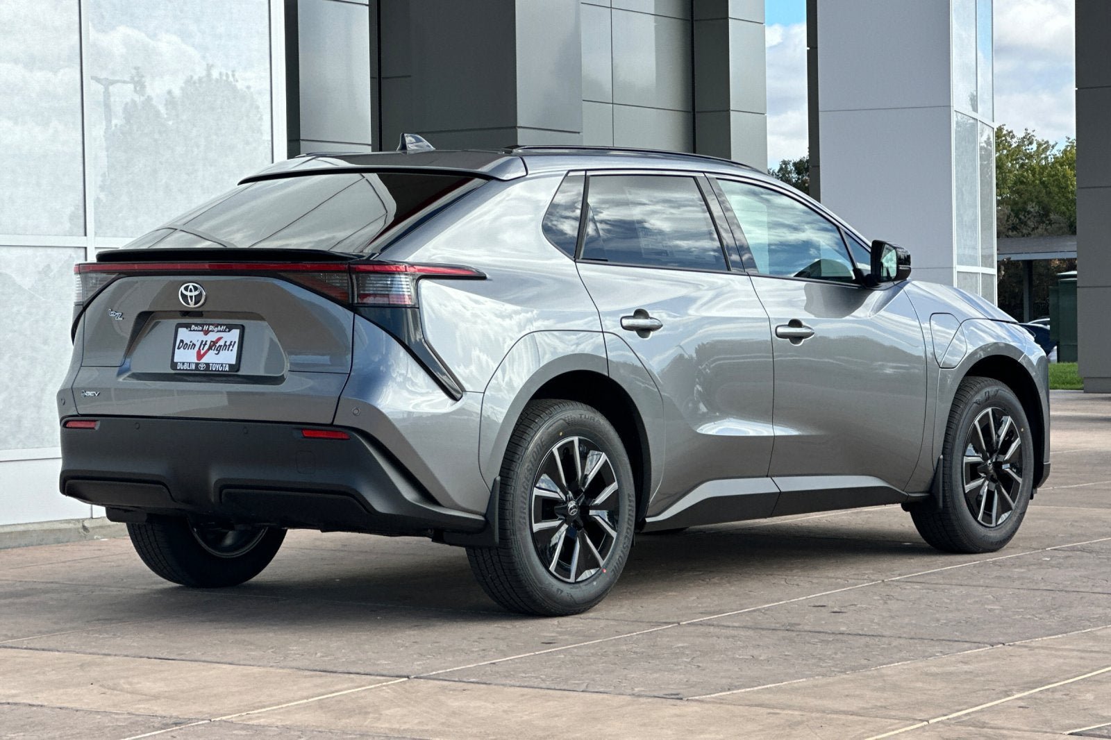 New 2027 Toyota bZ FWD image 4