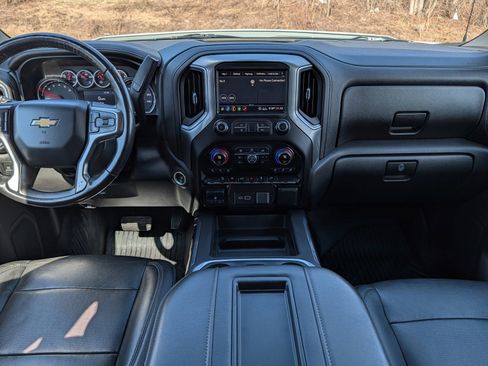 Used 2020 Chevrolet Silverado 1500 LTZ AWD/4WD image 10