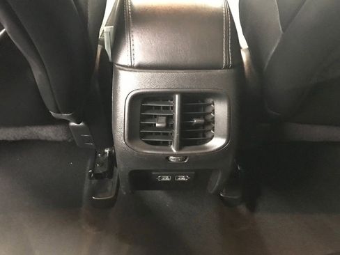 Used 2021 Jeep Cherokee Latitude Lux image 27