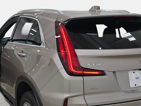 Certified 2024 Cadillac XT4 Premium Luxury AWD/4WD image 30