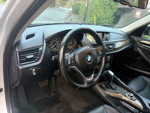 Used 2013 BMW X1 xDrive35i w/ Technology Pkg image 9