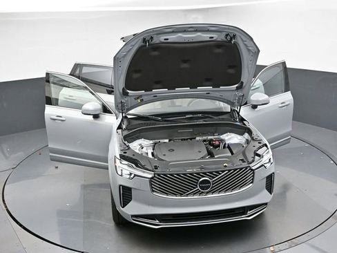 New 2026 Volvo XC90 B6 Plus w/ Protection Package Premier image 51