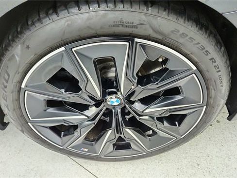 Used 2025 BMW 740i xDrive 740i xDrive w/ Executive Package image 59
