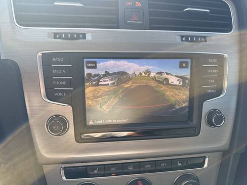 Used 2017 Volkswagen Golf Wolfsburg Edition FWD image 16