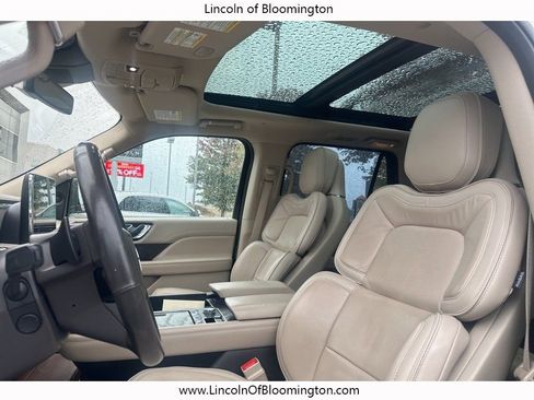 Used 2018 Lincoln Navigator Reserve w/ Technology Package image 13