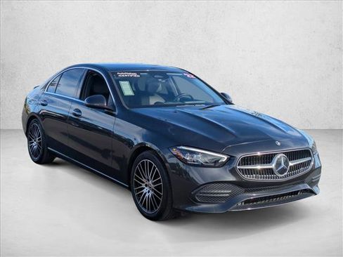 Used 2022 Mercedes-Benz C 300 Sedan image 3