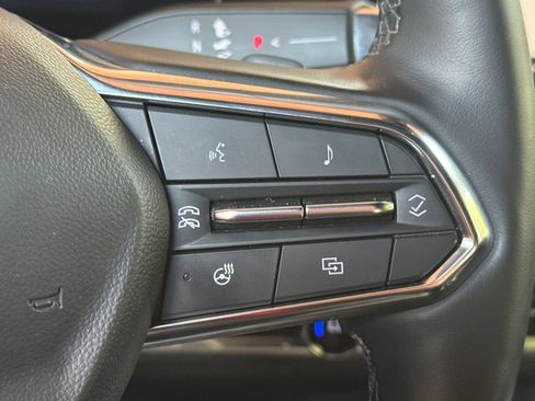 Used 2025 Chevrolet Equinox LT w/ Convenience Package II AWD/4WD image 33