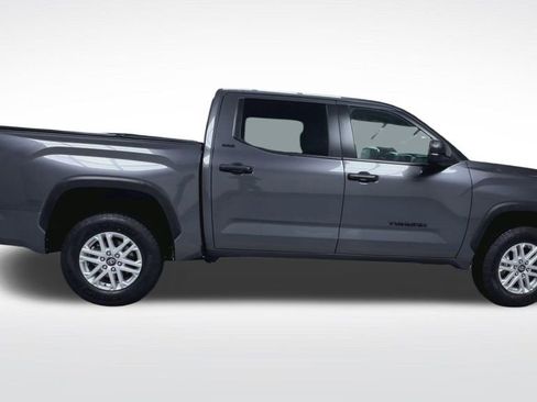 Used 2025 Toyota Tundra SR5 AWD/4WD image 24