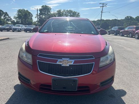 Used 2014 Chevrolet Cruze LT FWD image 2
