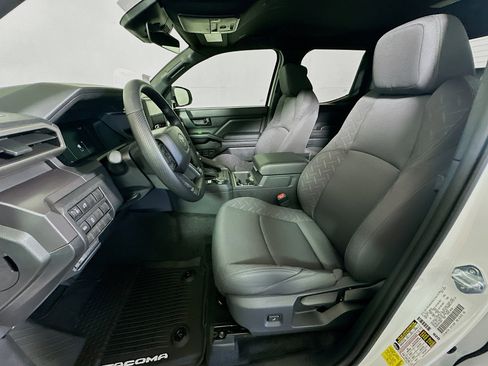 New 2025 Toyota Tacoma SR5 image 9