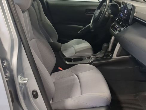 Used 2024 Toyota Corolla Cross AWD Hybrid image 21