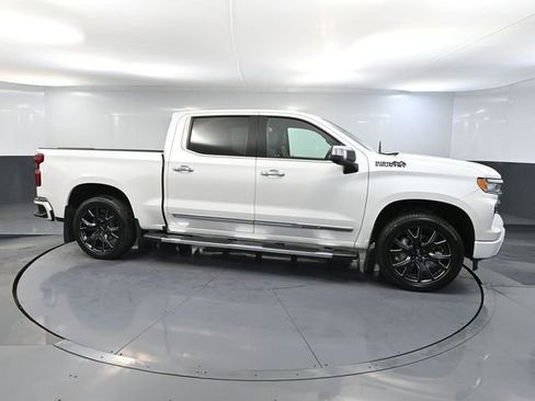 Used 2022 Chevrolet Silverado 1500 High Country image 4
