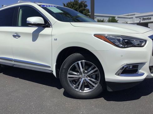 Used 2020 INFINITI QX60 Luxe w/ Essential Package AWD/4WD image 3