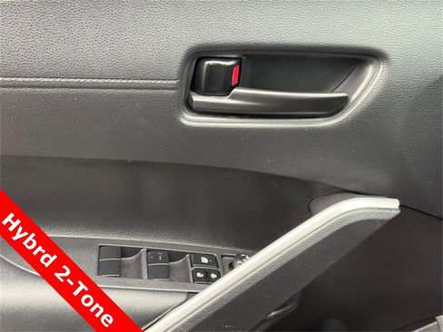 Used 2024 Toyota Corolla Cross SE image 26