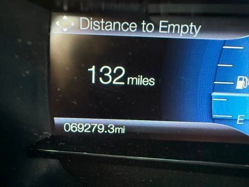 Used 2019 Ford Explorer XLT w/ Equipment Group 202A AWD/4WD image 19