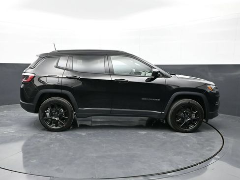 Used 2026 Jeep Compass Latitude AWD/4WD image 20