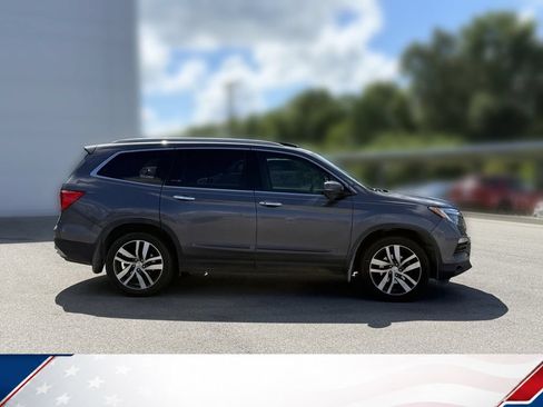 Used 2017 Honda Pilot Touring image 6