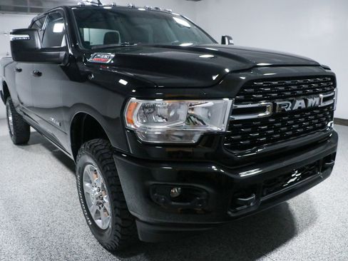 Used 2024 RAM 2500 Big Horn w/ Sport Appearance Package AWD/4WD image 5