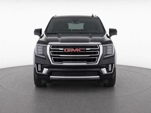 Used 2023 GMC Yukon SLT w/ SLT Luxury Package AWD/4WD image 5