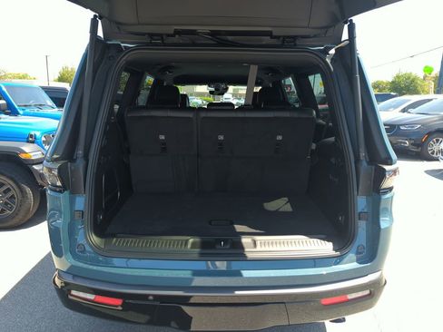 New 2026 Jeep Grand Wagoneer Limited w/ HD Trailer Tow Package AWD/4WD image 30