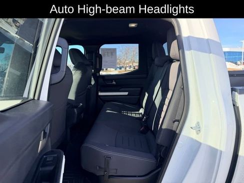 Used 2024 Toyota Tacoma TRD Off-Road image 9