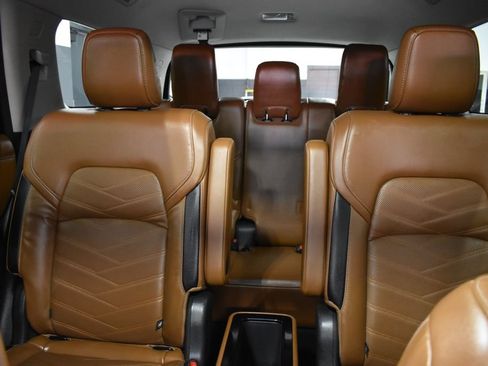 Used 2023 Nissan Pathfinder Platinum AWD/4WD image 32