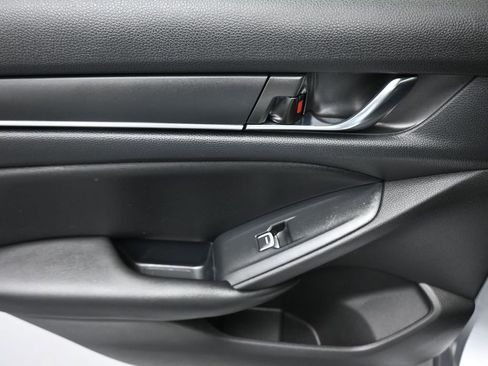 Used 2022 Honda Accord Sport image 34