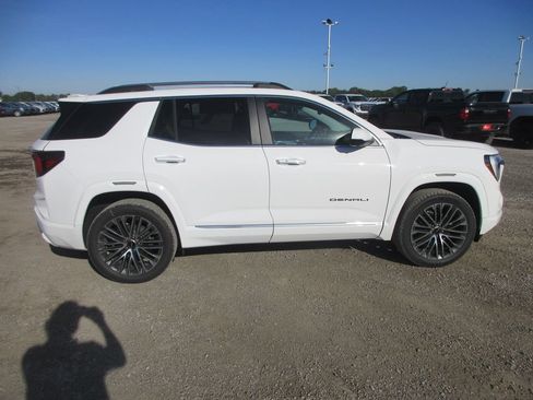 New 2026 GMC Terrain Denali AWD/4WD image 3