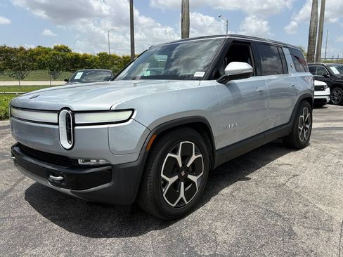 Used 2024 Rivian R1S Adventure AWD/4WD image 16
