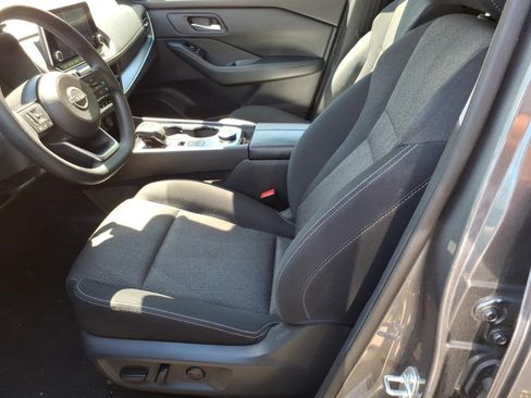 Used 2024 Nissan Rogue SV AWD/4WD image 10