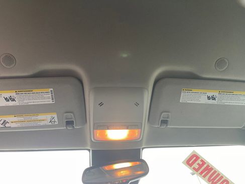 Used 2018 Buick Encore Preferred image 20