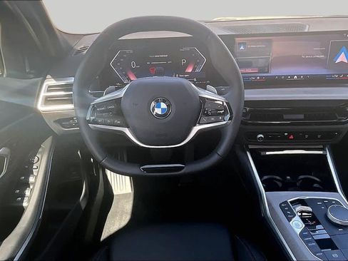 Used 2025 BMW 330i Sedan RWD image 5