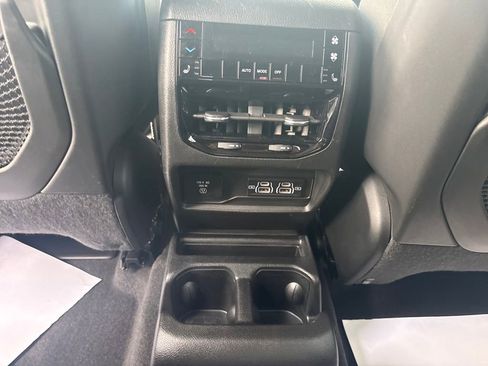 Certified 2021 Jeep Grand Cherokee L Limited image 32