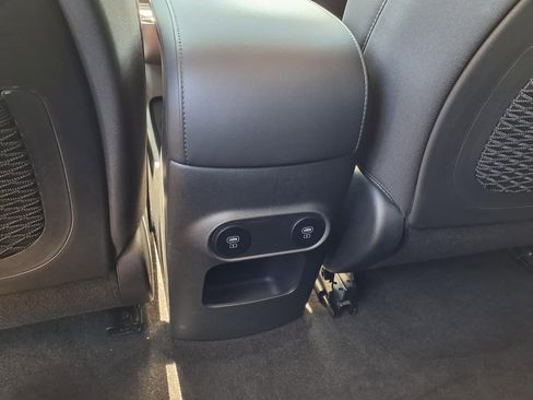 Used 2025 Hyundai Ioniq 5 SE image 14