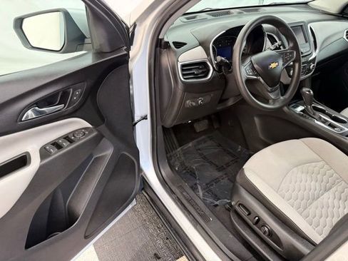 Used 2020 Chevrolet Equinox LT image 28