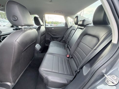 Used 2024 Volkswagen Jetta SE FWD image 27
