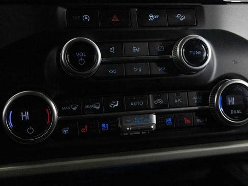 Used 2024 Ford Expedition Max XLT AWD/4WD image 22