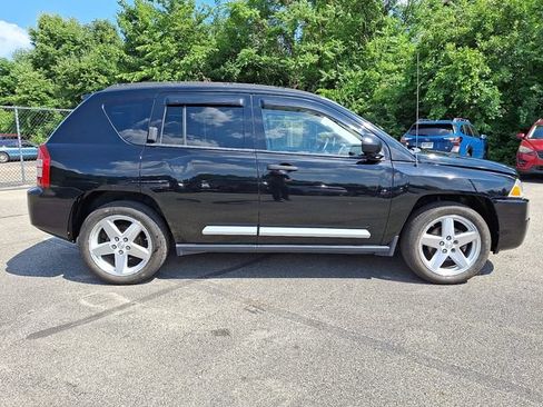 Used 2007 Jeep Compass Limited w/ Driver Convenience Group AWD/4WD image 7