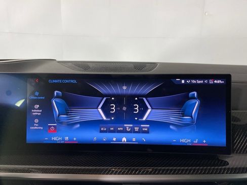 Certified 2025 BMW X7 M60i w/ Climate Comfort Package image 12