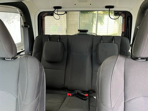 Used 2018 Jeep Wrangler Sport S image 18