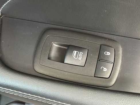 Used 2017 Dodge Challenger R/T Scat Pack image 22