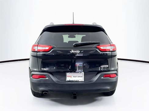 Used 2016 Jeep Cherokee Latitude image 7