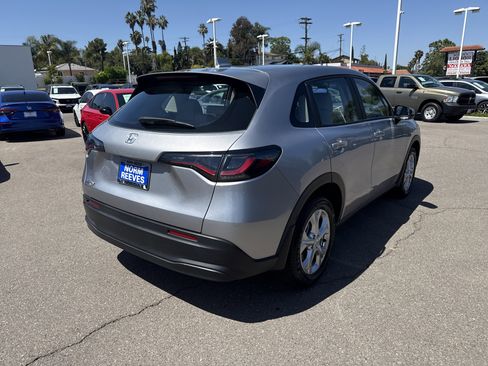 Used 2023 Honda HR-V LX image 5
