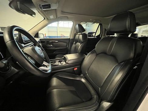 Used 2025 Honda Pilot Touring image 21