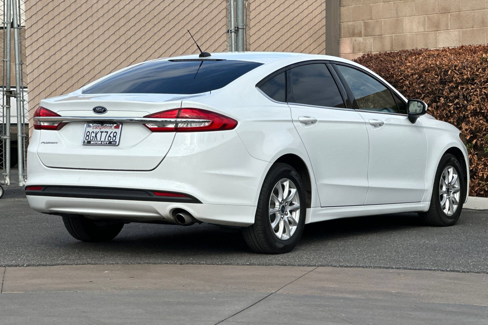 Used 2018 Ford Fusion S FWD image 4