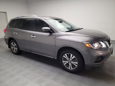 Used 2019 Nissan Pathfinder S FWD image 11
