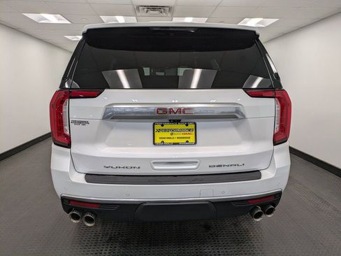Used 2021 GMC Yukon Denali w/ Denali Premium Package image 5
